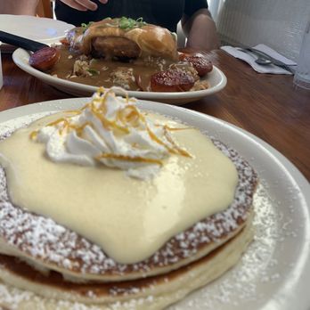 Moke’s Bread And Breakfast - Breakfast & Brunch Near Me - Honolulu, Hawaii