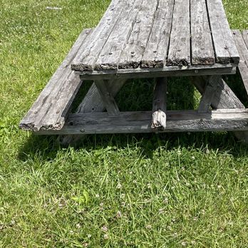 PJ's BAR-B-QSA - Don't get a splinter in the dilapidated picnic tables - Barbeque Near Me - Saratoga Springs, New York PJ's BAR-B-QSA - Don't get a splinter in the dilapidated picnic tables - Barbeque Near Me - Saratoga Springs, New York