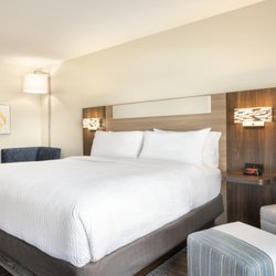 Holiday Inn Express & Suites Opelousas