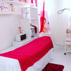 Very clean salon!