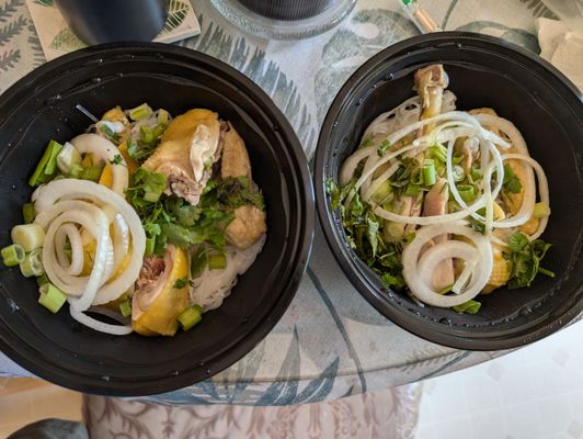 Phở Gà Vàng by null