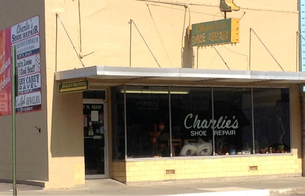 CHARLIE’S SHOE REPAIR Updated September 2024 118 N Main St