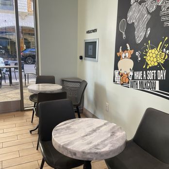 Milkcow - Inside - Ice Cream & Frozen Yogurt Near Me - Las Vegas, Nevada Milkcow - Inside - Ice Cream & Frozen Yogurt Near Me - Las Vegas, Nevada