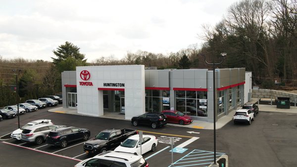 EMPIRE TOYOTA OF HUNTINGTON - Updated August 2025 - 32 Photos & 181 ...