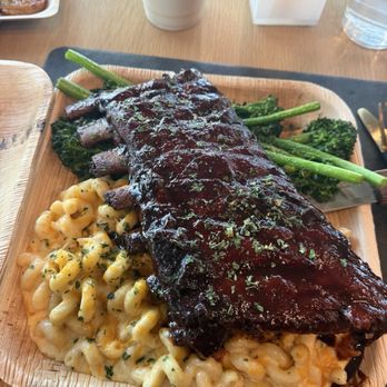 Backland - Baby Back Ribs, Mac and Cheese, Broccolini - Resorts Near Me - Williams, Arizona