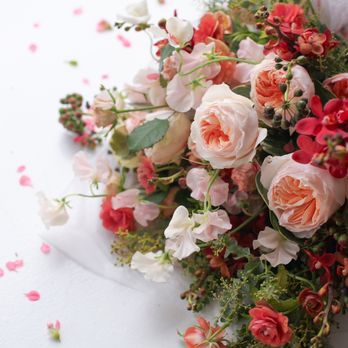 Wallflower - Our luxe Valentine's Day bouquet in peach and red. - Florists Near Me - San Francisco, California Wallflower - Our luxe Valentine's Day bouquet in peach and red. - Florists Near Me - San Francisco, California