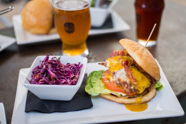 Muck & Fuss Craft Beer and Burgers by null