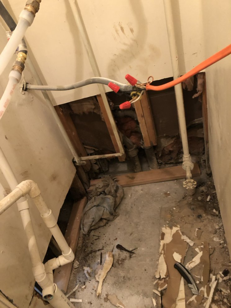 Slide of Parks's Plumbing Pros