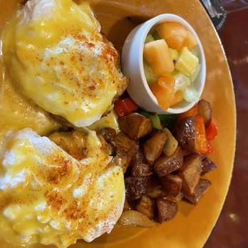 Martin's Tavern - Martins Chesapeake Benedict - Breakfast & Brunch Near Me - Washington, DC, District of Columbia Martin's Tavern - Martins Chesapeake Benedict - Breakfast & Brunch Near Me - Washington, DC, District of Columbia