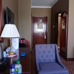 Seven Oaks Hotel
