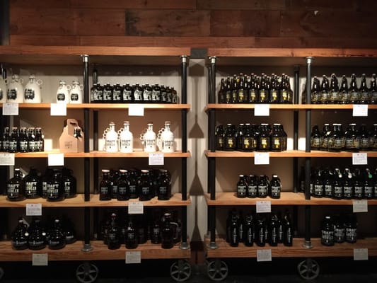 Craft and Growler by null