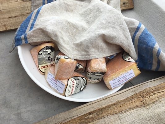 Caromont Farm by null