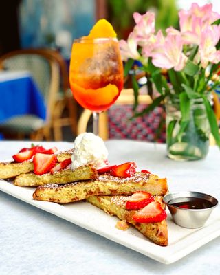 La Poubelle Bistro & Bar by null