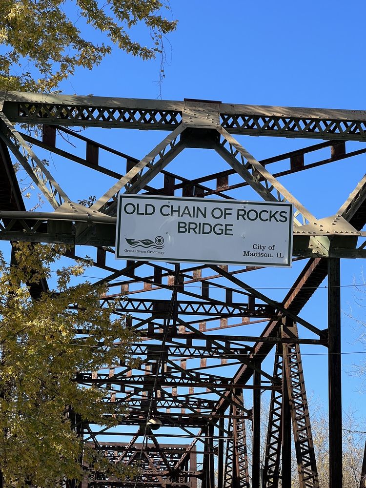 OLD CHAIN OF ROCKS BRIDGE - Updated July 2024 - 63 Photos & 16 Reviews ...