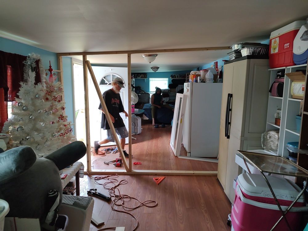 Slide of Donnie Handyman Service