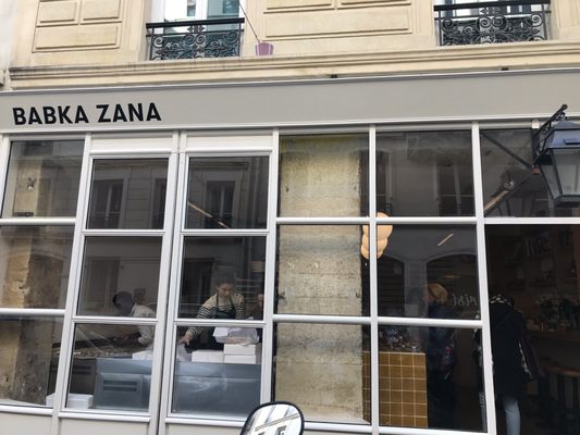 Babka Zana by null