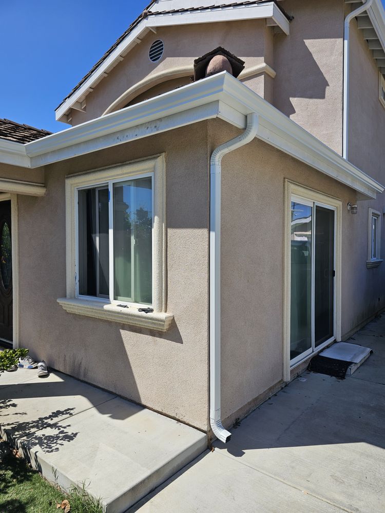 Slide of Bo's Gutter Pros