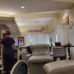 Vitalant - Feet Up