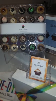 Baked by Melissa by null