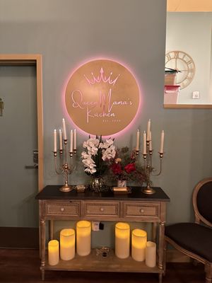 The Cheesecake Boutique By Queen Mama by null