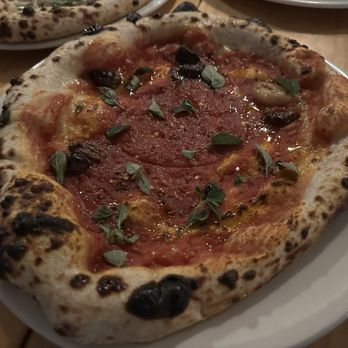 La Natural - Garlic pizza - Pizza Near Me - Miami, Florida
