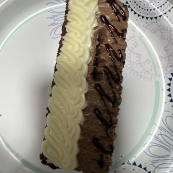 Fay Da Bakery - Bakeries Near Me - Ledyard, Connecticut
