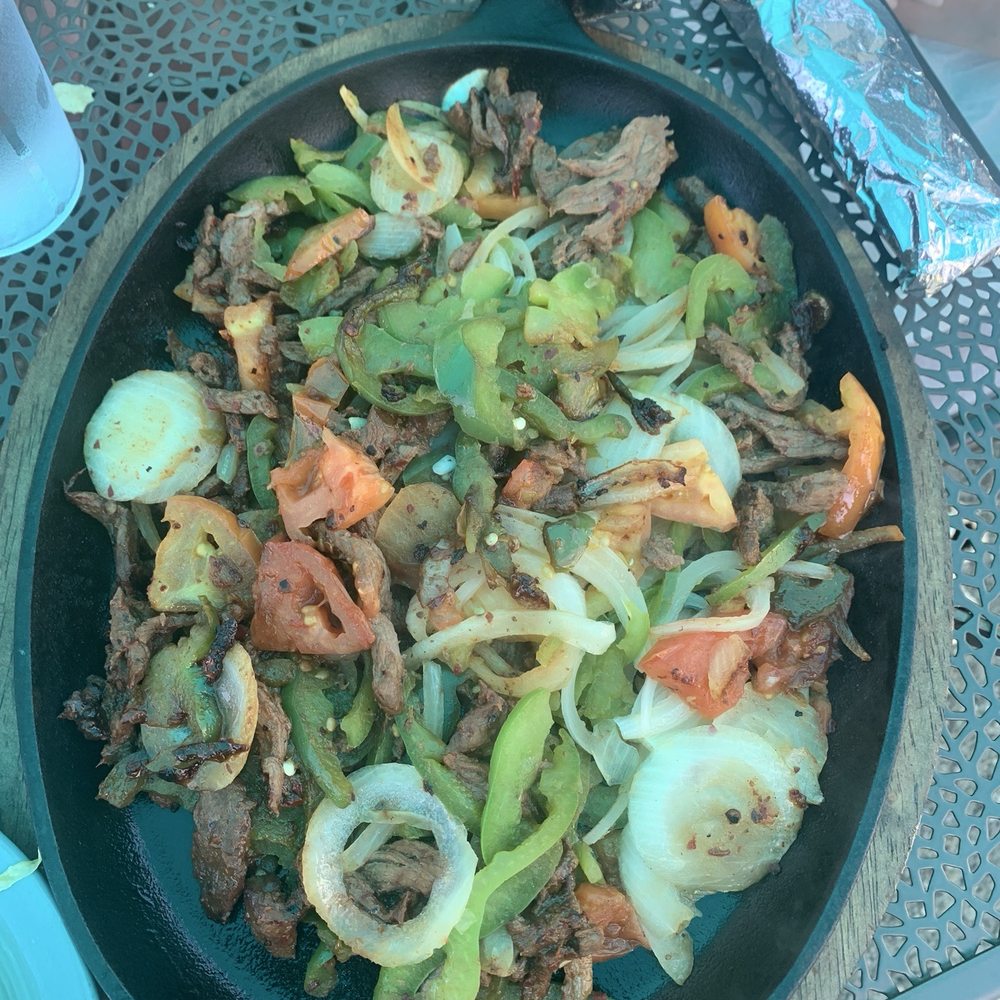 Santo Coyote - Beef Fajitas - Mexican Near Me - Gibsonia, Pennsylvania