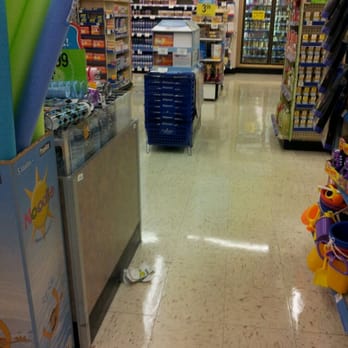 Walgreens - So clean - Drugstores Near Me - San Mateo, California Walgreens - So clean - Drugstores Near Me - San Mateo, California