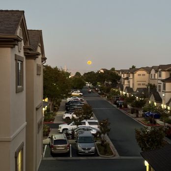 Sycamore Bay Apartments - Sycamore Bay summer night - Apartments Near Me - Newark, California Sycamore Bay Apartments - Sycamore Bay summer night - Apartments Near Me - Newark, California