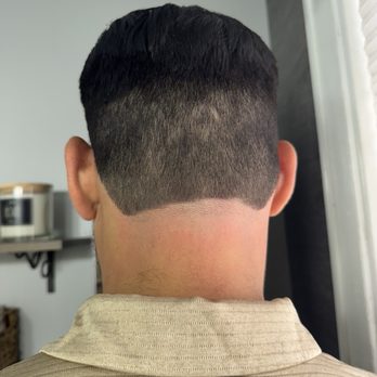 Great Clips - Men's Haircut Very crooked and overall disappointed with results. - Hair Salons Near Me - Saint Anthony, Minnesota Great Clips - Men's Haircut Very crooked and overall disappointed with results. - Hair Salons Near Me - Saint Anthony, Minnesota