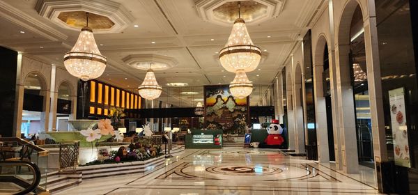 Kowloon Shangri-La, Hong Kong by null