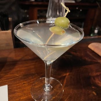 Brick and Barrel Cross Keys - That terrific martini - Burgers Near Me - Pittsburgh, Pennsylvania