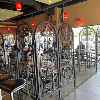 La Campirana - Dining room. - Mexican Near Me - Evansville, Indiana La Campirana - Dining room. - Mexican Near Me - Evansville, Indiana