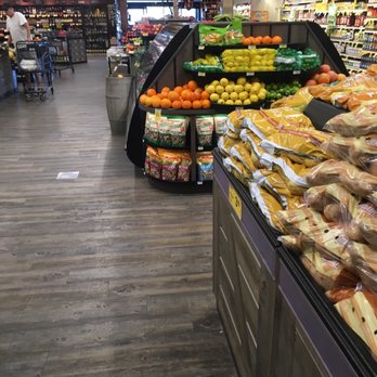 Vons - Produce section - Grocery Near Me - San Diego, California