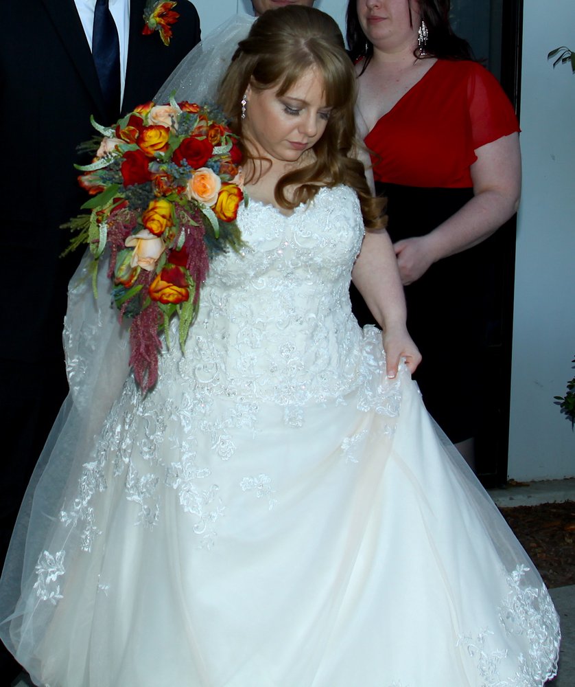 PINKDOTS SALON & BOUTIQUE 37 Photos & 10 Reviews 1154 Highway 126