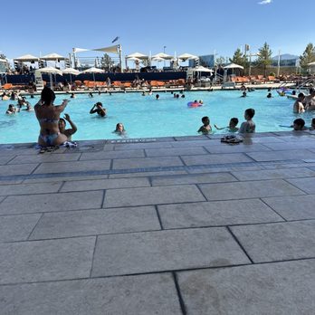 Grand Sierra Resort - Pool - Hotels Near Me - Reno, Nevada Grand Sierra Resort - Pool - Hotels Near Me - Reno, Nevada