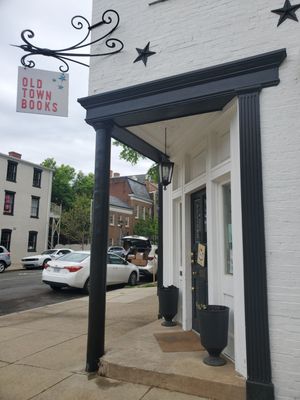 Old Town Books by null