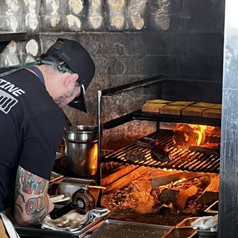 Valentine - Wood fire cooking - Cocktail Bars Near Me - Phoenix, Arizona