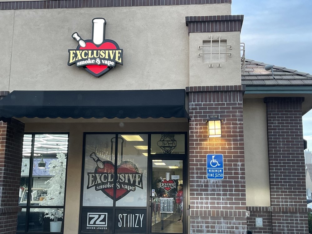 EXCLUSIVE SMOKE AND VAPE Updated October 2024 1906 Taylor Rd