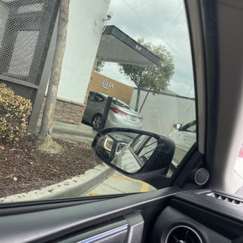 Chick-fil-A - Drive thru - Fast Food Near Me - Tustin, California Chick-fil-A - Drive thru - Fast Food Near Me - Tustin, California
