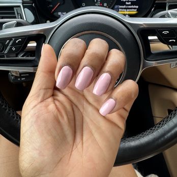Aurora Nail Spa - Arlington - Patchy nails by Uka - Nail Salons Near Me - Arlington, Virginia