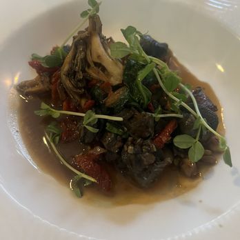 Savory Grille - Escargot fricassee, Primordia mushrooms, pearl onions, sundried tomatoes - New American Near Me - Macungie, Pennsylvania