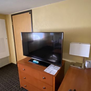 BEST WESTERN PLUS SCOTTSDALE THUNDERBIRD SUITES - Updated December 2025