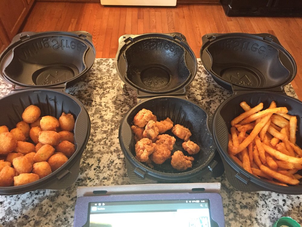 PIZZA HUT Updated September 2024 12 Reviews 1040 Copperfield Dr