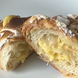 Passionfruit Meringue