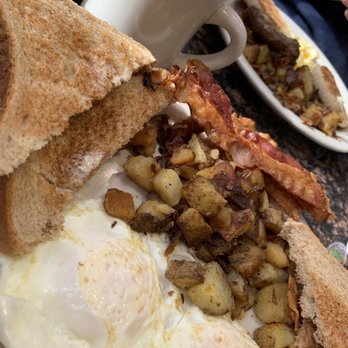 Theo's Cozy Corner - Breakfast & Brunch Near Me - Boston, Massachusetts