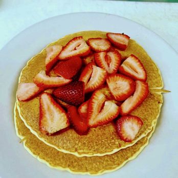 Rick's On 5 - Pancake with fresh strawberries - American Near Me - Wallingford, Connecticut Rick's On 5 - Pancake with fresh strawberries - American Near Me - Wallingford, Connecticut
