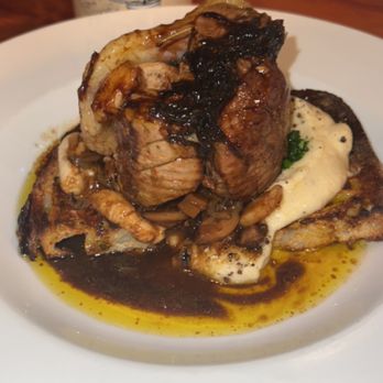 Au Pied de Cochon - Duck in a can - Canadian (New) Near Me - Montreal, Quebec