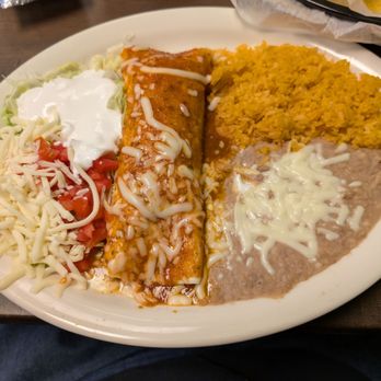 El Sombrero - Burrito real - Mexican Near Me - Bangor, Michigan El Sombrero - Burrito real - Mexican Near Me - Bangor, Michigan