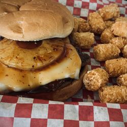Red Ball Bar & Grill - The Big Hawaiian w/ tots
